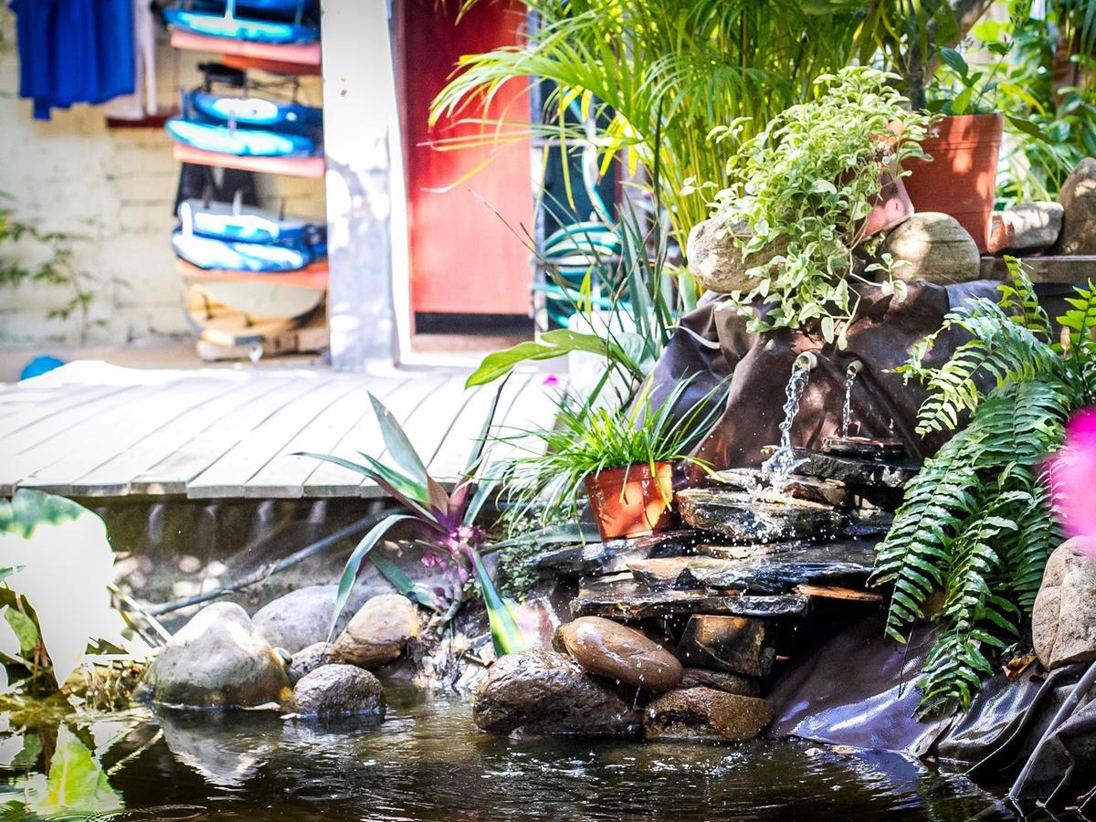 Experiencia Surf Camp Hostel Brisas de Zicatela Ngoại thất bức ảnh