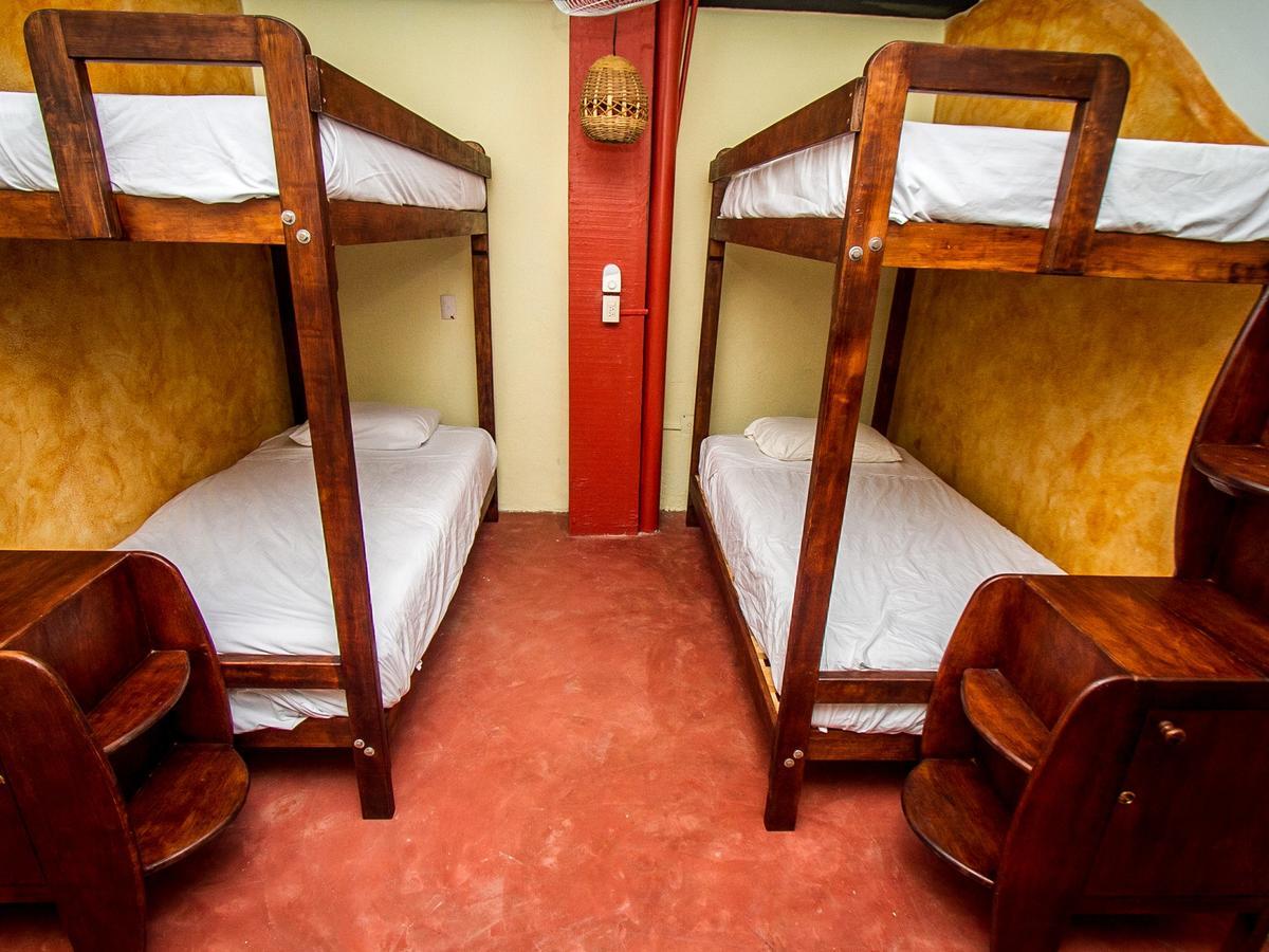 Experiencia Surf Camp Hostel Brisas de Zicatela Ngoại thất bức ảnh