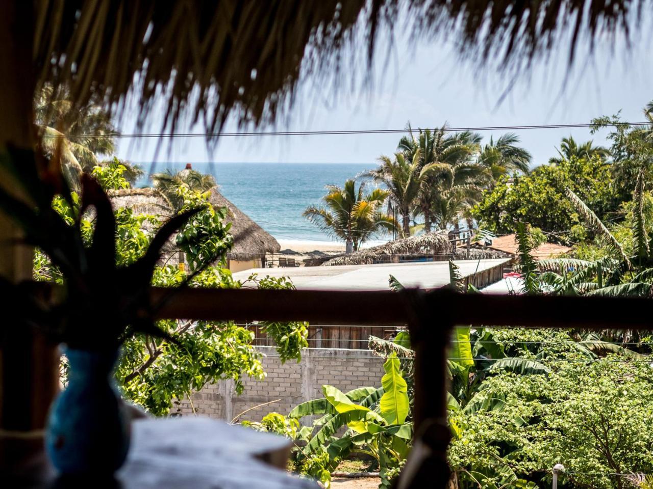 Experiencia Surf Camp Hostel Brisas de Zicatela Ngoại thất bức ảnh